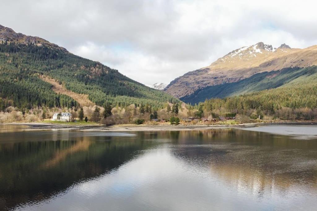 Rossmay House - 4 Bedroom Scottish Villa With Waterfront / Mountain Views Arrochar Exterior photo