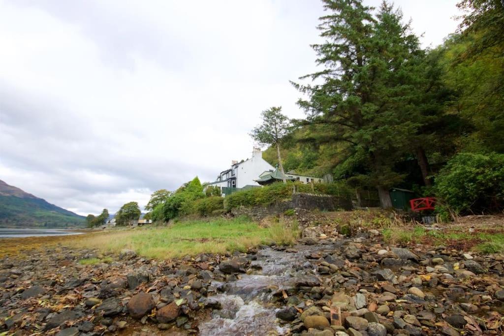 Rossmay House - 4 Bedroom Scottish Villa With Waterfront / Mountain Views Arrochar Exterior photo